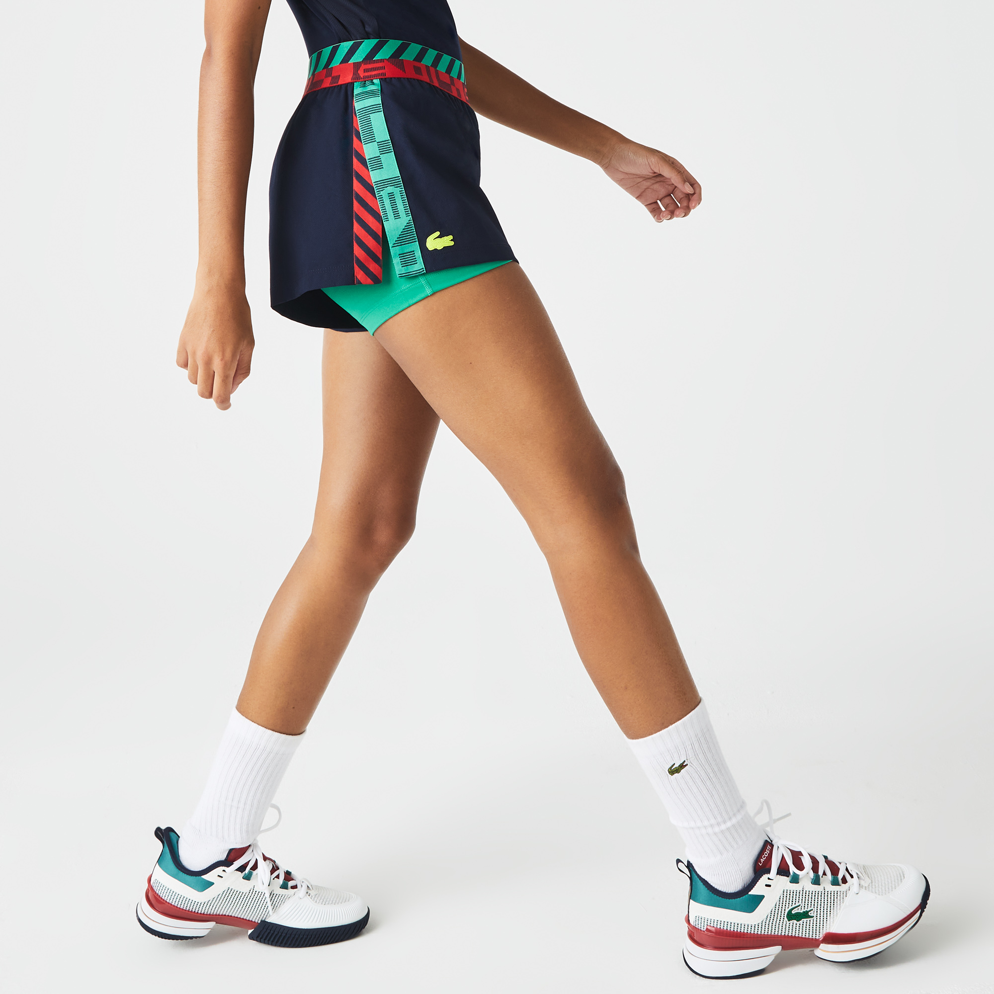 Short femme Lacoste seconde main photo 2