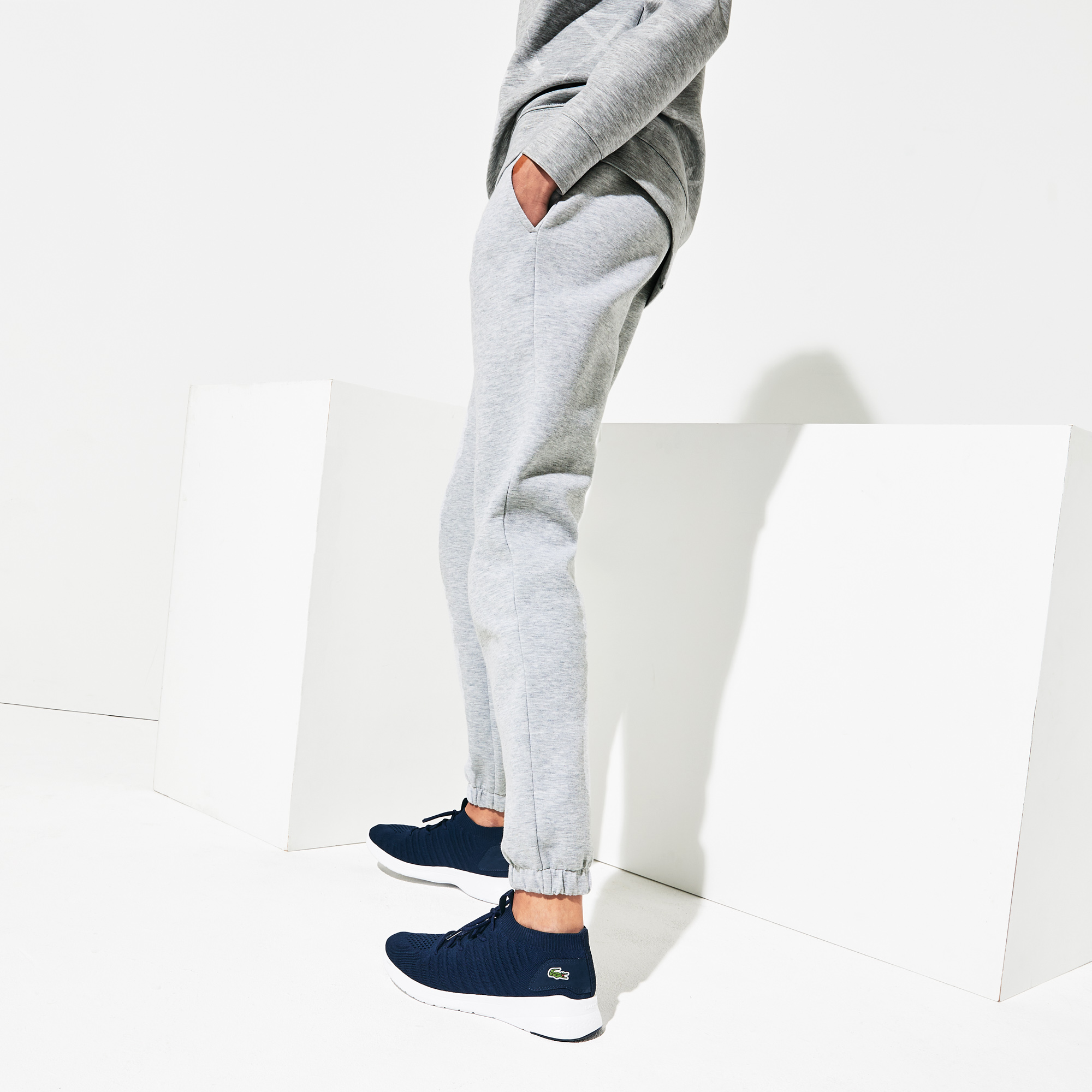 Jogging femme Lacoste seconde main photo 3