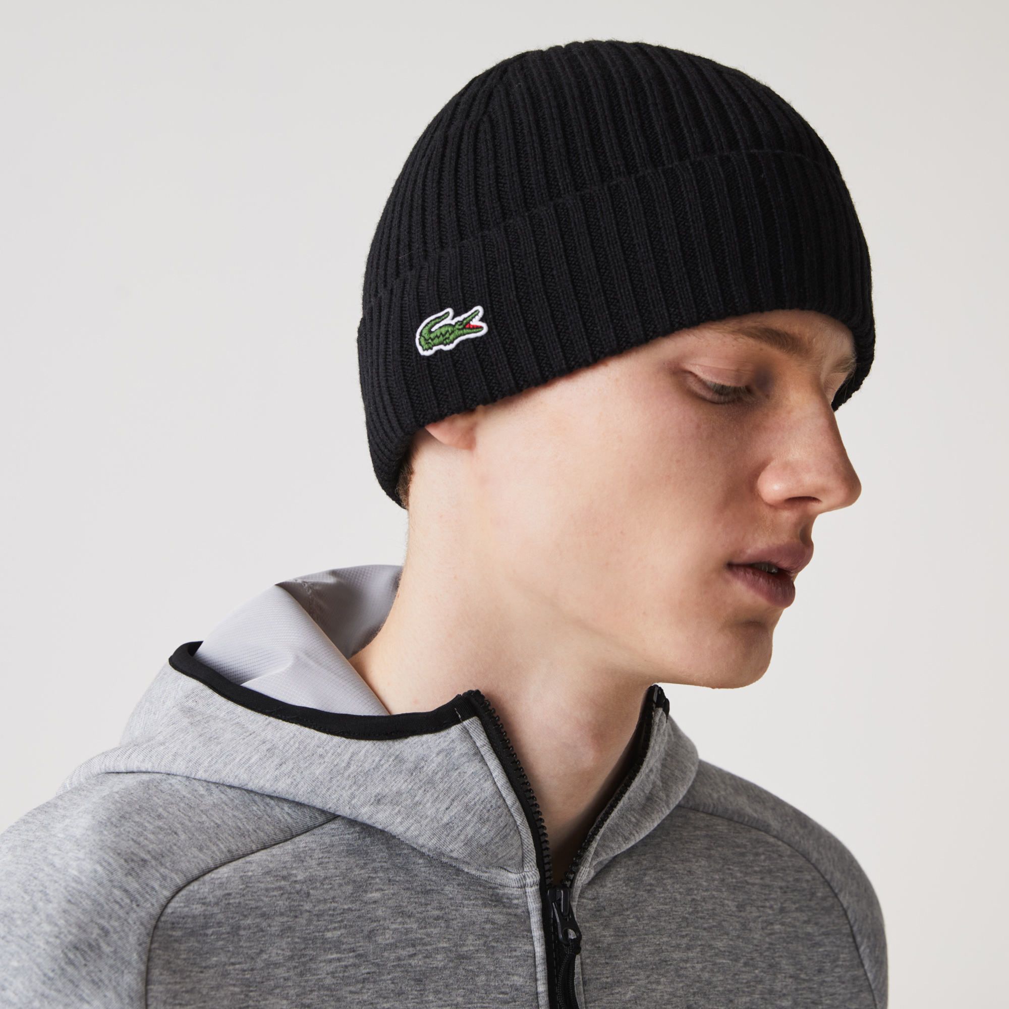 Bonnet unisexe Lacoste seconde main photo 2